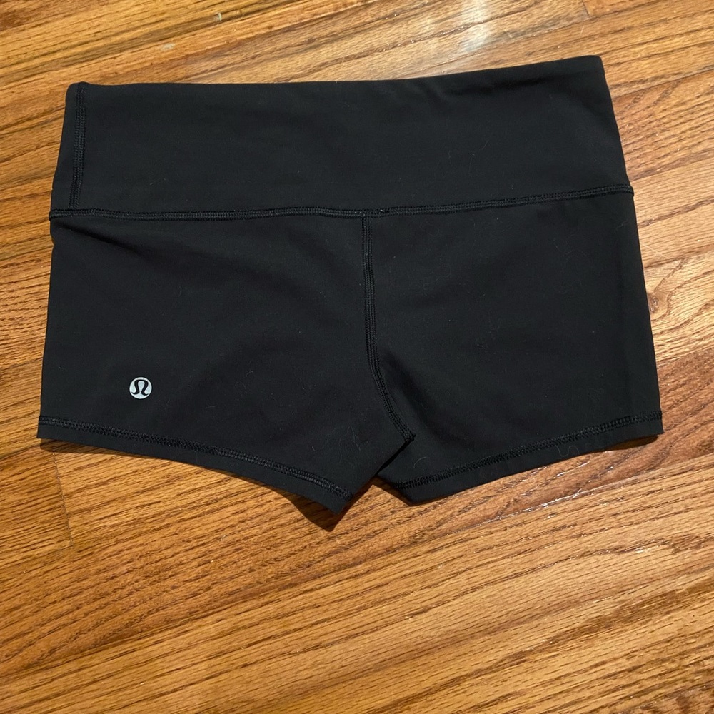 Lululemon booty shorts